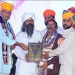 केरल के हिंदी कवि डॉ. आनंदकृष्णन एडचेरी को अंबेडकर कीर्ति सम्मान से नवाजा गया।